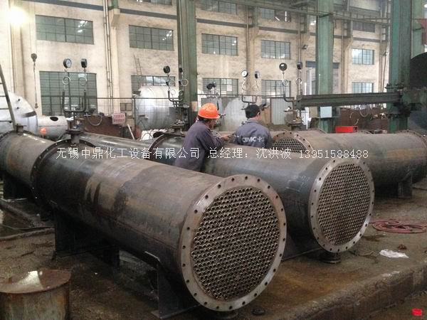 700㎡列管式換熱器(大型冷凝器)